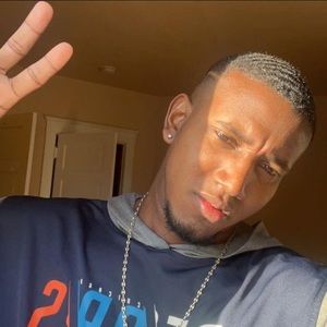 Meet your Posher, Adrian